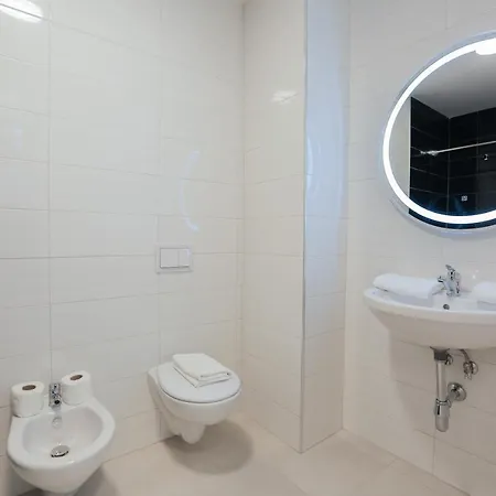 דירה Miku Apartment-elegant 1bd At Olympic