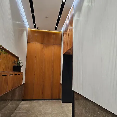 Miku Apartment-elegant 1bd At Olympic דירה טיראנה