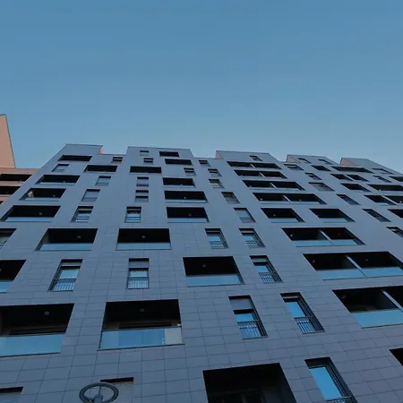 Daire Miku Apartment-elegant 1bd At Olympic
