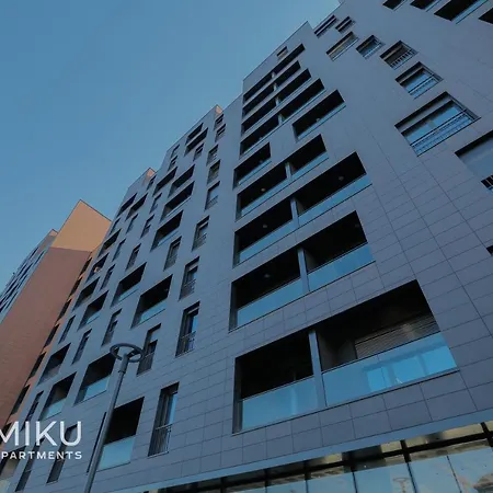 Miku Apartment-elegant 1bd At Olympic Daire Tiran