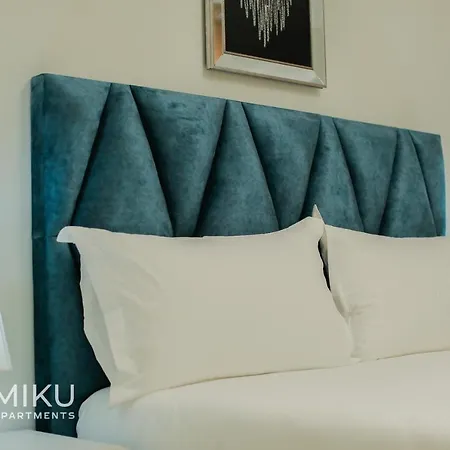 Daire Miku Apartment-elegant 1bd At Olympic